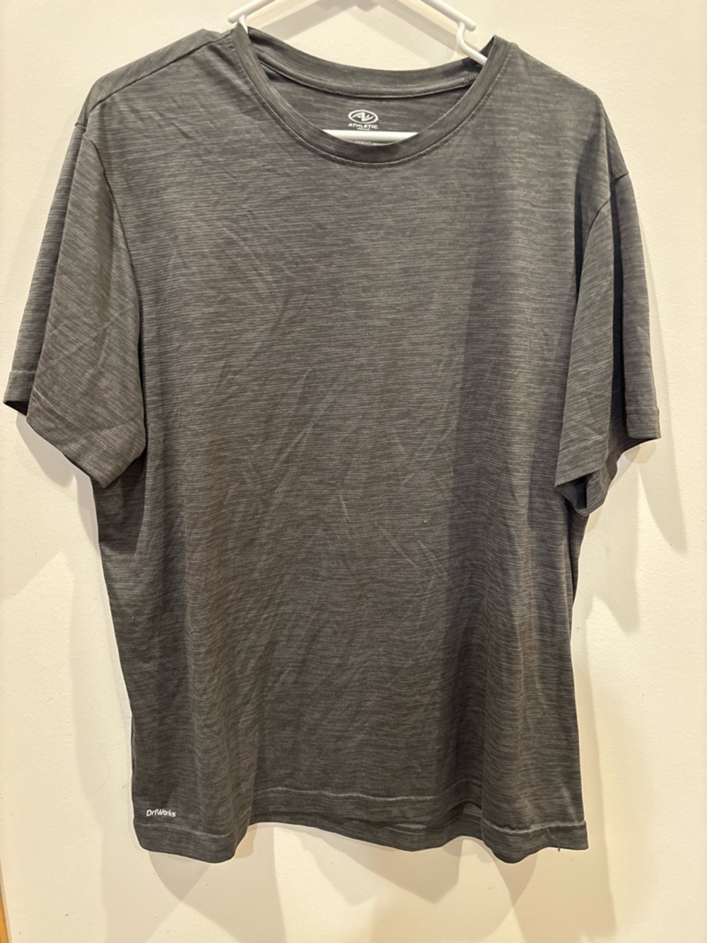 Men’s XL Athletic Short Sleeve Tee
